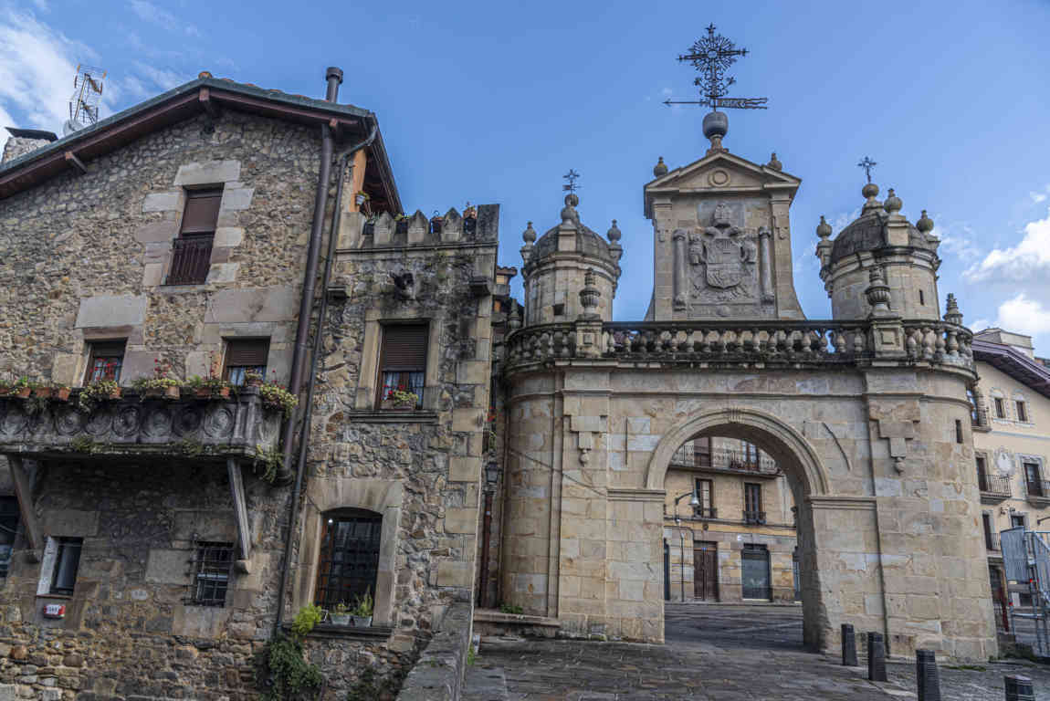 Vizcaya - Durango 21 - Arco de Santa Ana.jpg